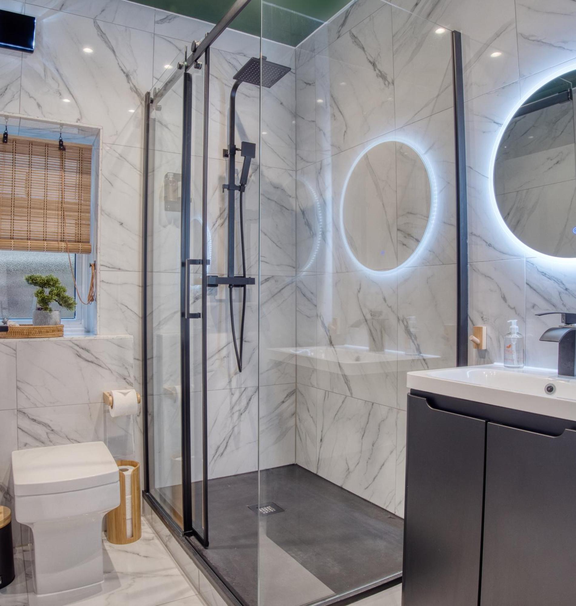 London Hammersmith - Hot Tub, Cinema & Gaming Room Exterior foto